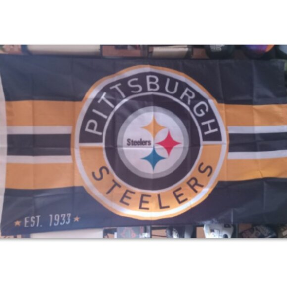 NEW Pittsburgh Steelers NFL 3X5 Feet Flag Circle Banner Wall Decor or Pole Hang - Picture 1 of 5